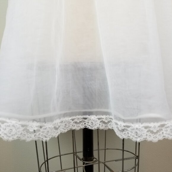 Pretty Vintage 1950's Sheer White Robe with Blue Bow Ladies Size Small - Picture 7 of 8